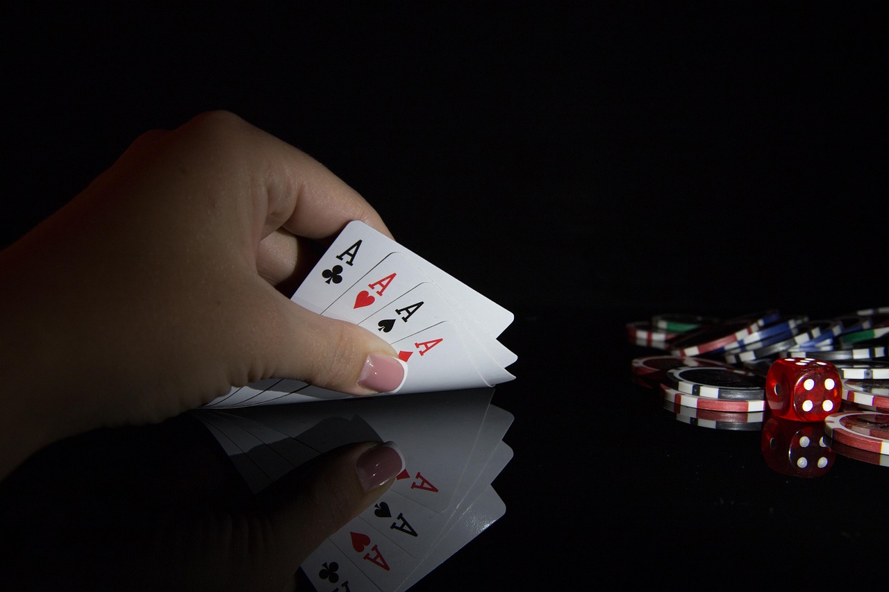 Texas Holdem Guide Guide 2026 - poker cards chips strategy table